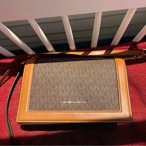 Michael Kors Brown/Mocha Pebbled Leather/Cross-body bag